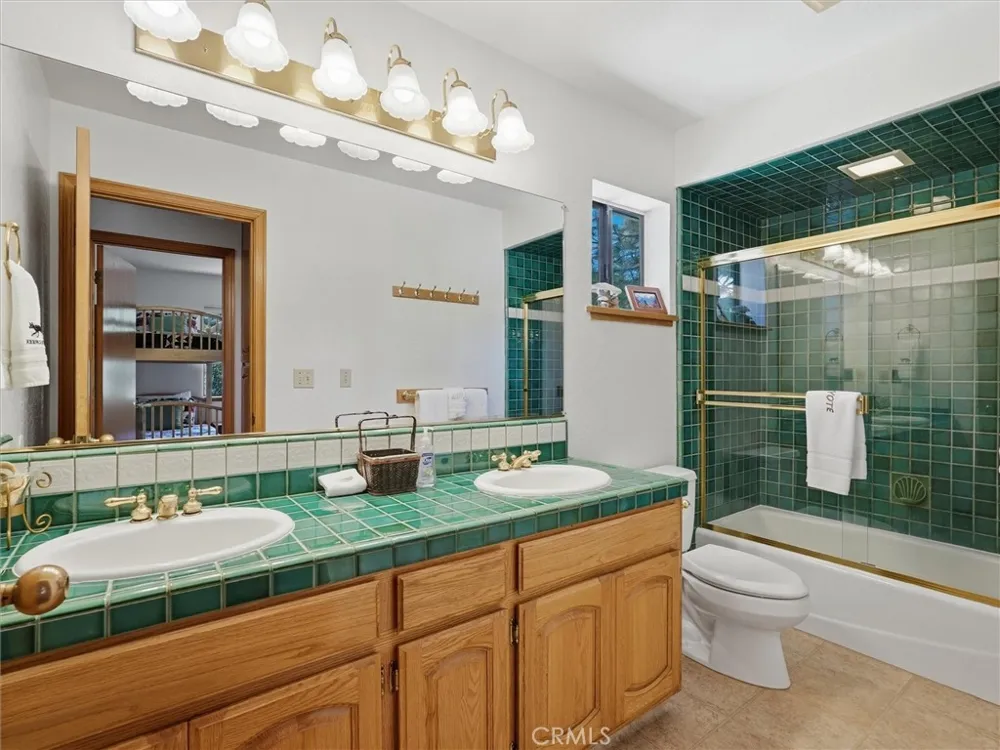 7273 Yosemite Park Yosemite, CA 95389