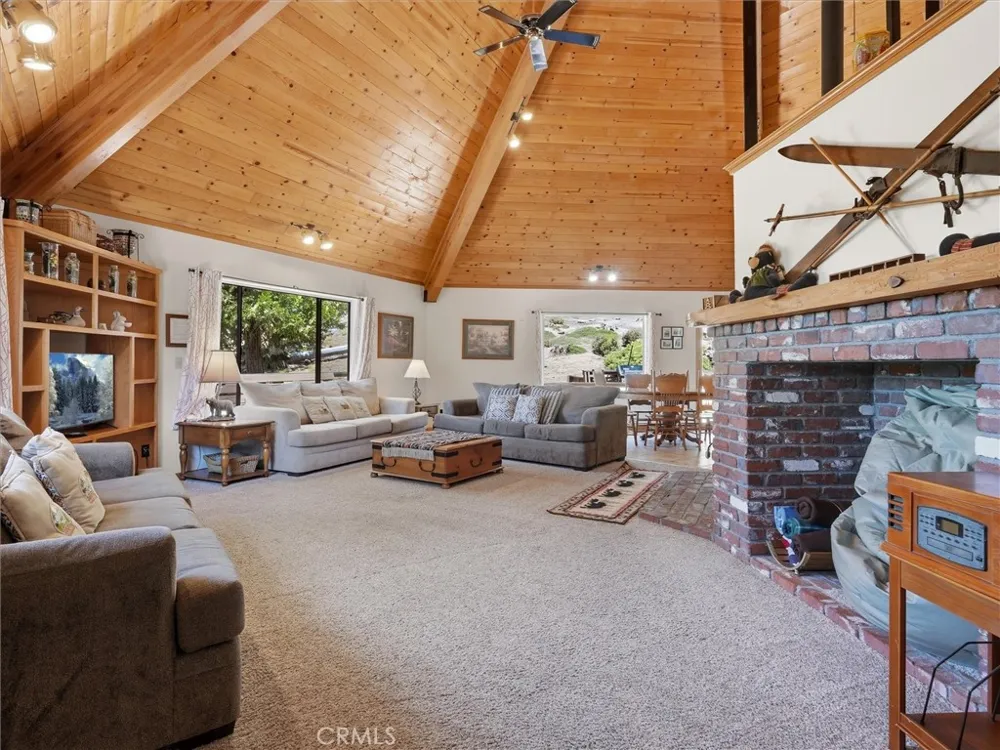 7273 Yosemite Park Yosemite, CA 95389