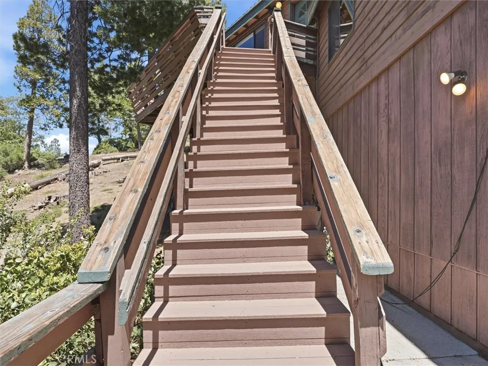 7273 Yosemite Park Yosemite, CA 95389