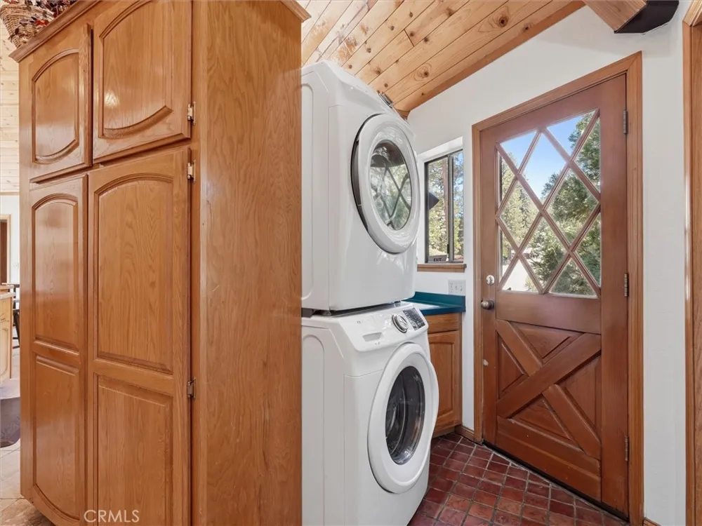 7273 Yosemite Park Yosemite, CA 95389