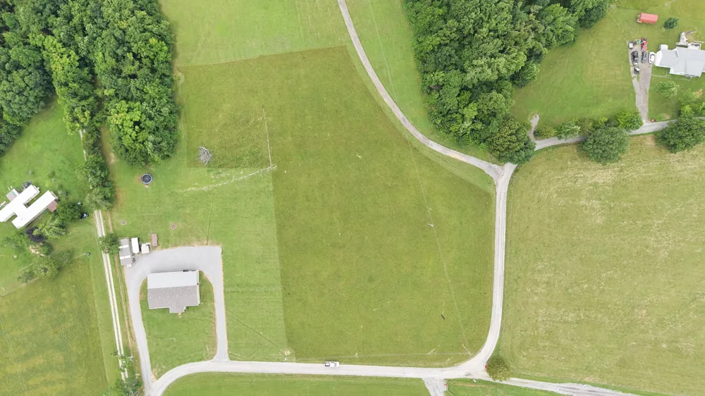 5475 King Robert Ln Westmoreland, TN 37186