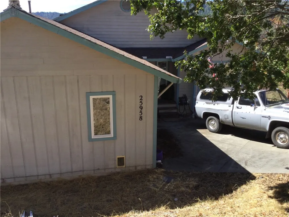 25958 Hawk Willits, CA 95490