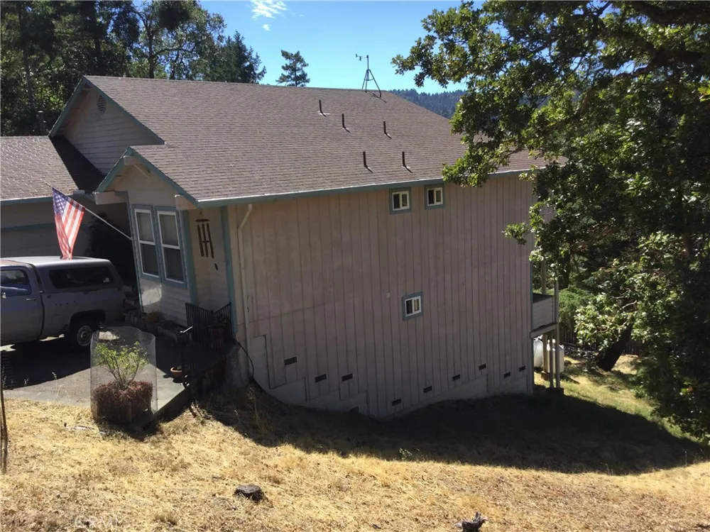 25958 Hawk Willits, CA 95490