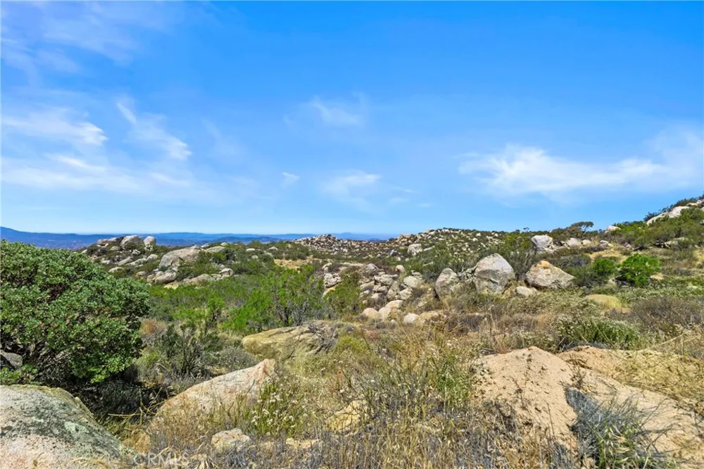 990 Crazy Horse Canyon Road Aguanga, CA 92536