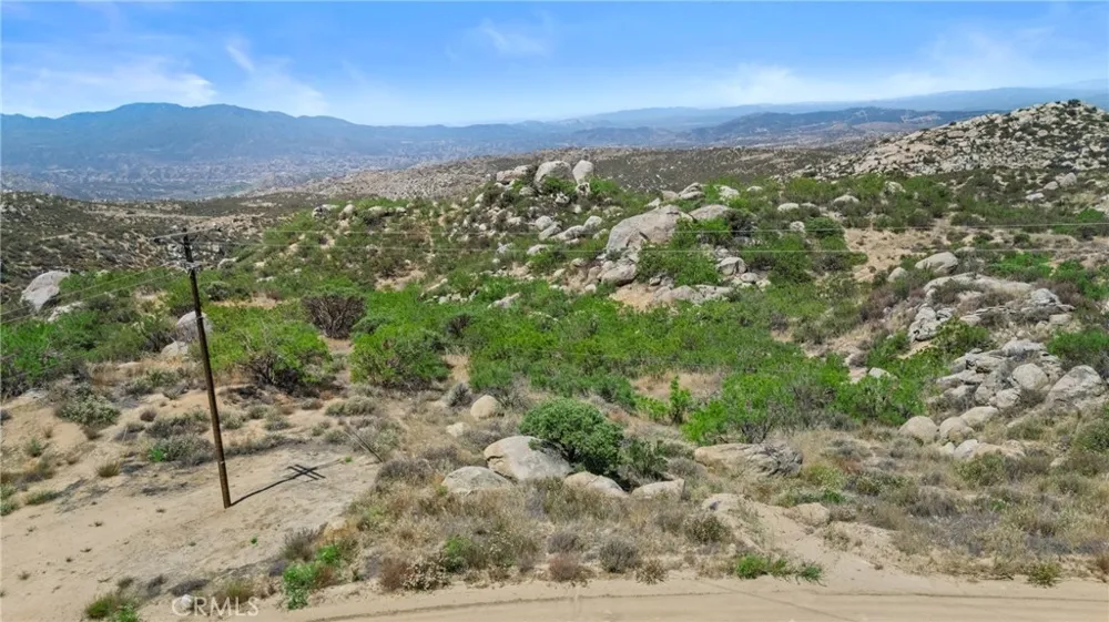 990 Crazy Horse Canyon Road Aguanga, CA 92536