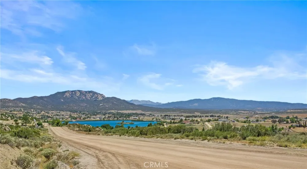 990 Crazy Horse Canyon Road Aguanga, CA 92536