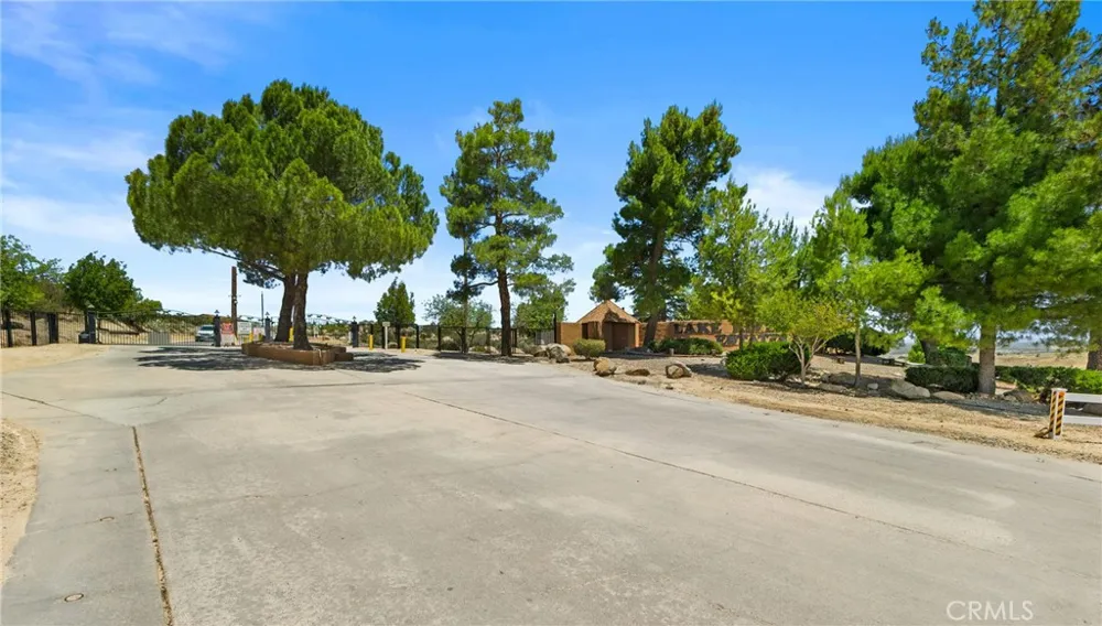990 Crazy Horse Canyon Road Aguanga, CA 92536