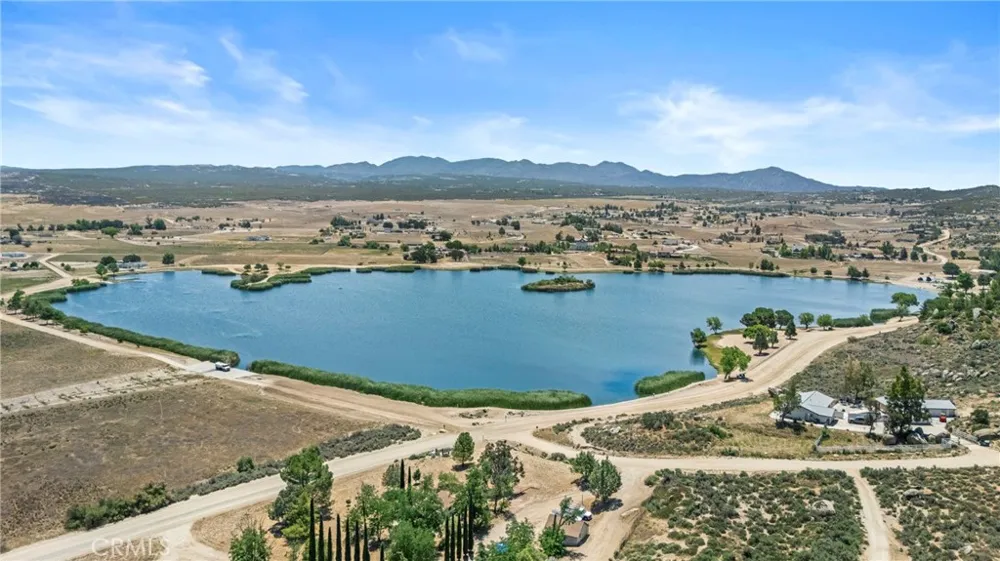990 Crazy Horse Canyon Road Aguanga, CA 92536