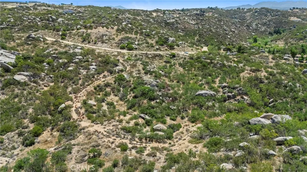 990 Crazy Horse Canyon Road Aguanga, CA 92536