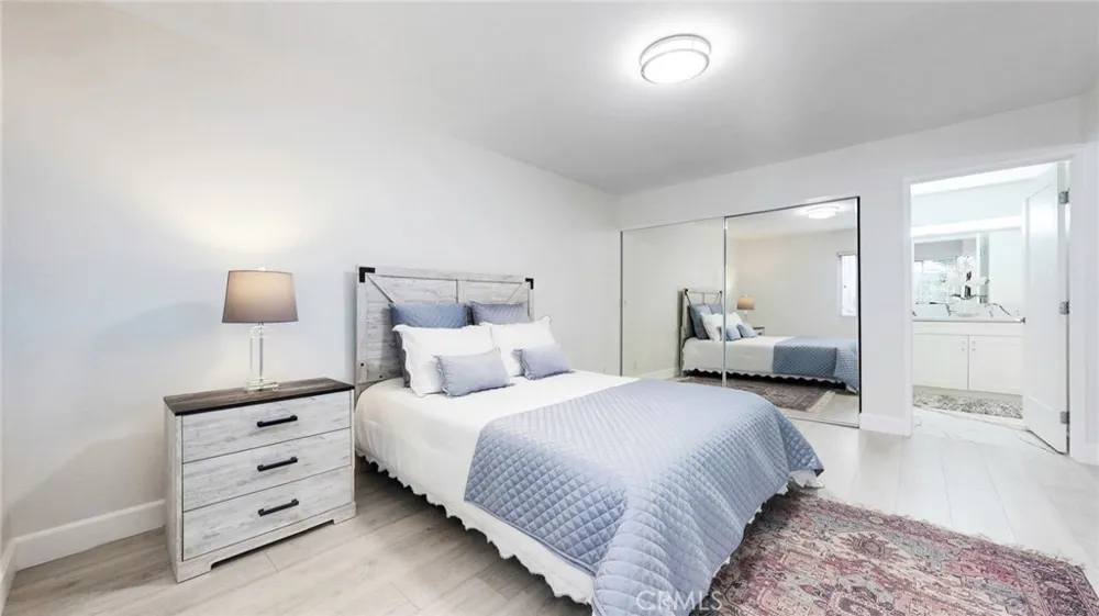 4632 Park Granada #93 Calabasas, CA 91302