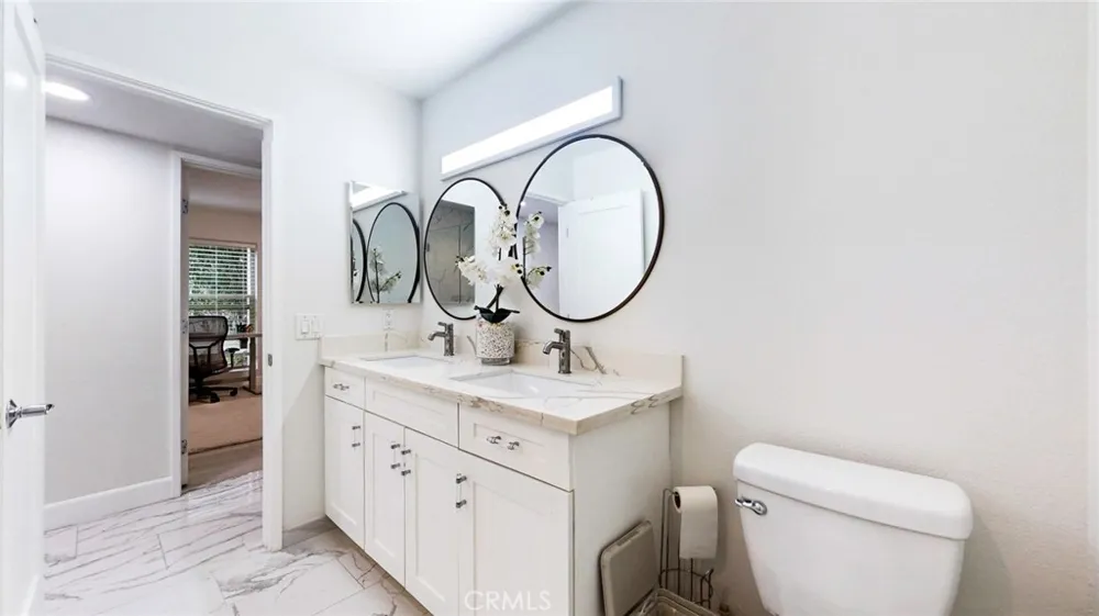 4632 Park Granada #93 Calabasas, CA 91302