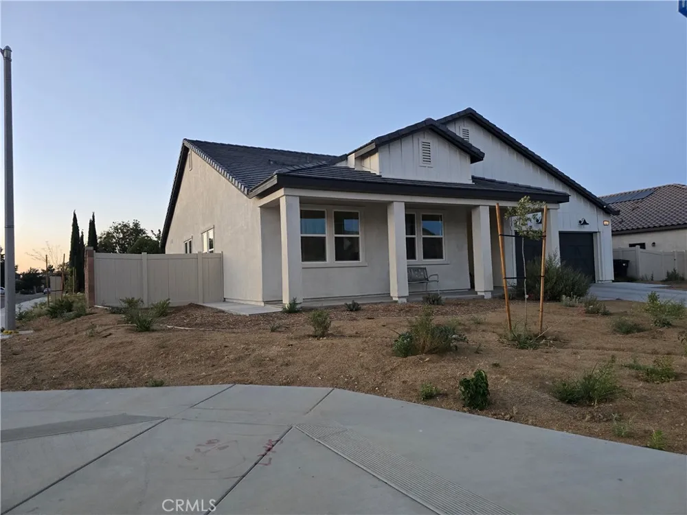 1887 Vincent Dr Palmdale, CA 93551