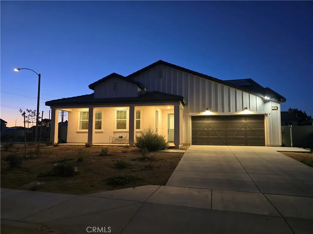 1887 Vincent Dr Palmdale, CA 93551