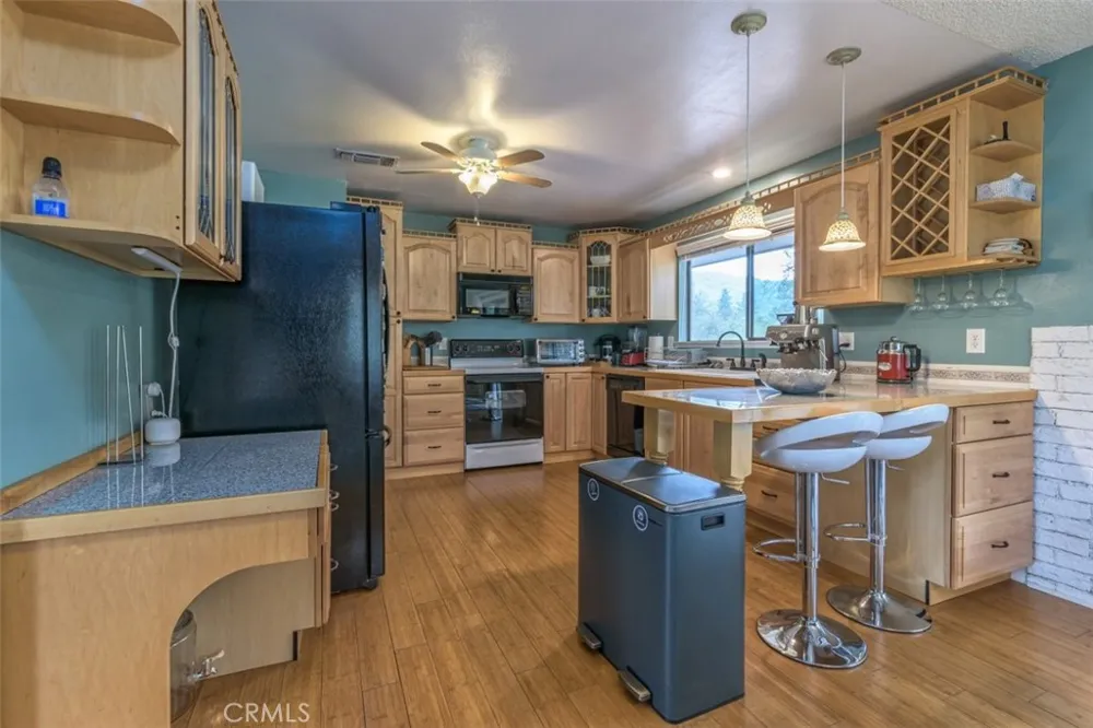 45221 Big Oak Lane Oakhurst, CA 93644