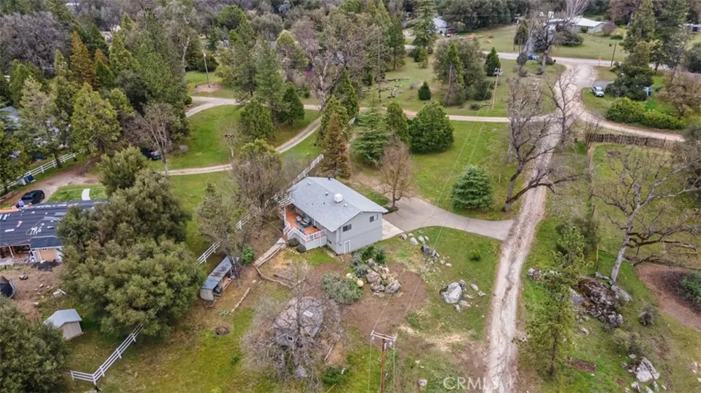 45221 Big Oak Lane Oakhurst, CA 93644