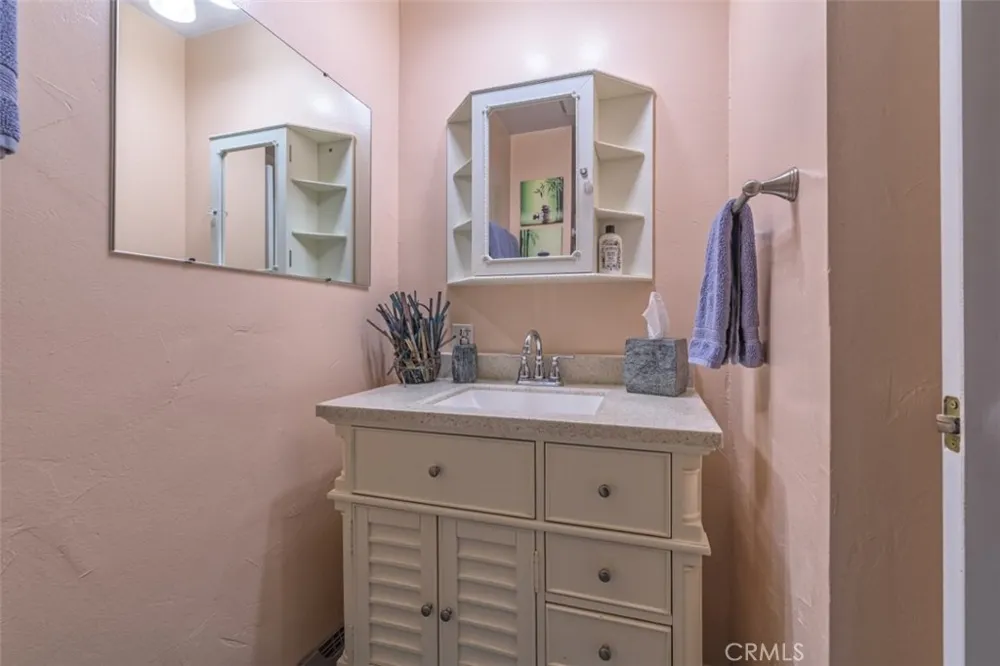 45221 Big Oak Lane Oakhurst, CA 93644