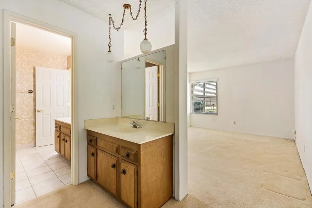 307 Fireside St Oceanside, CA 92058