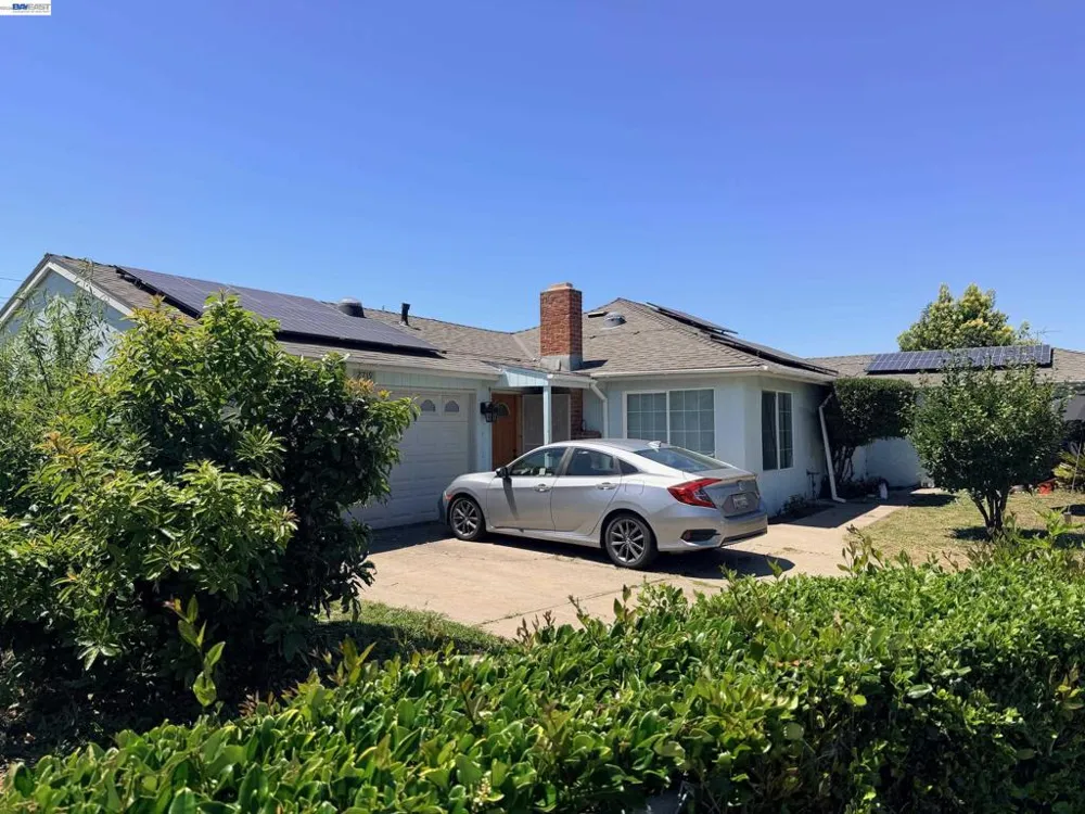 2719 Xavier East Palo Alto, CA 94303