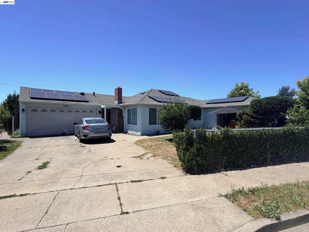 2719 Xavier East Palo Alto, CA 94303