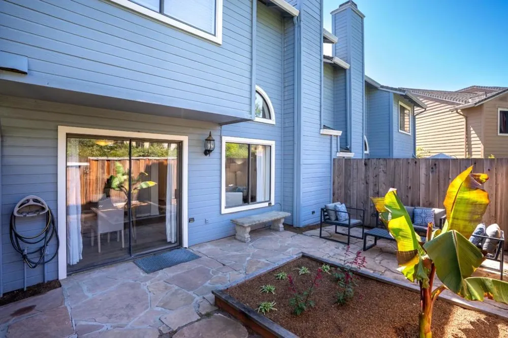 37 Winding Way Watsonville, CA 95076