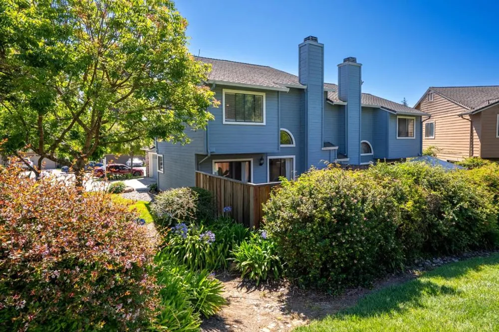 37 Winding Way Watsonville, CA 95076