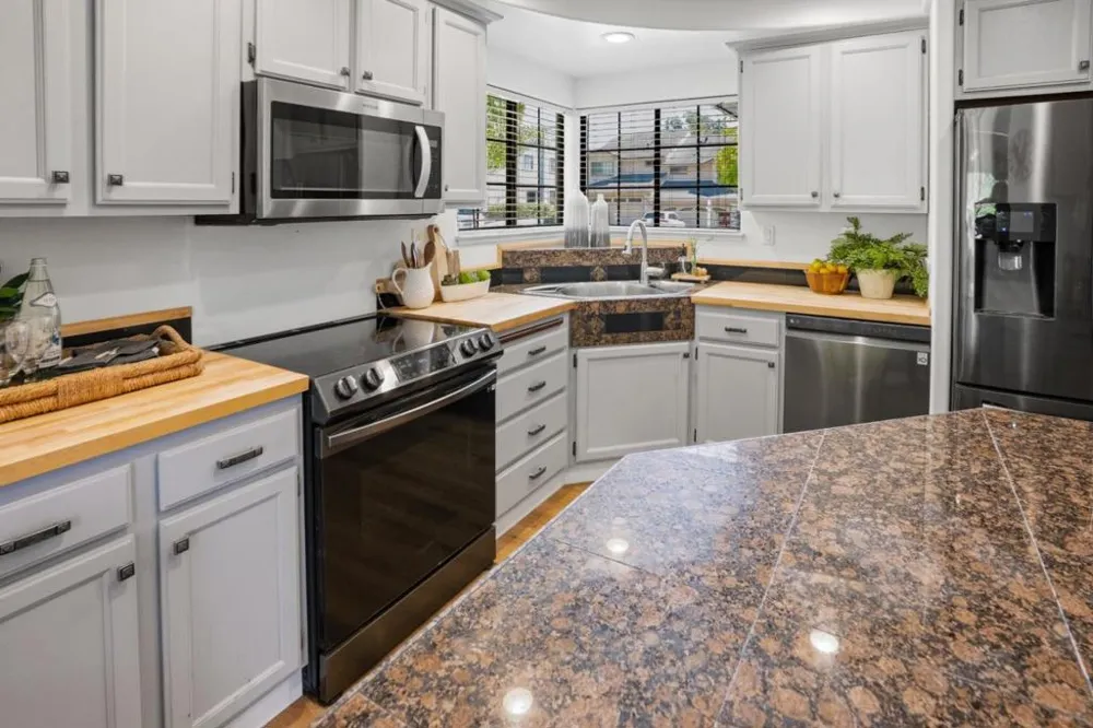 37 Winding Way Watsonville, CA 95076