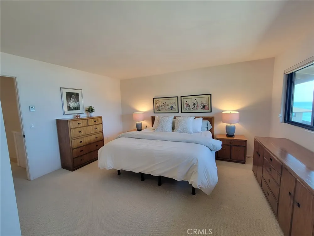 53 Blue Lagoon Laguna Beach, CA 92651