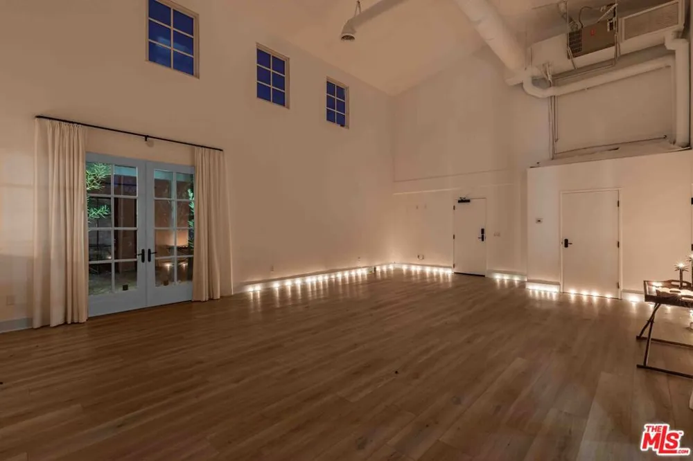202 Canada Street Ojai, CA 93023