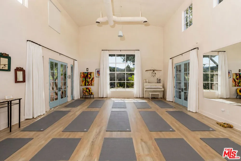 202 Canada Street Ojai, CA 93023