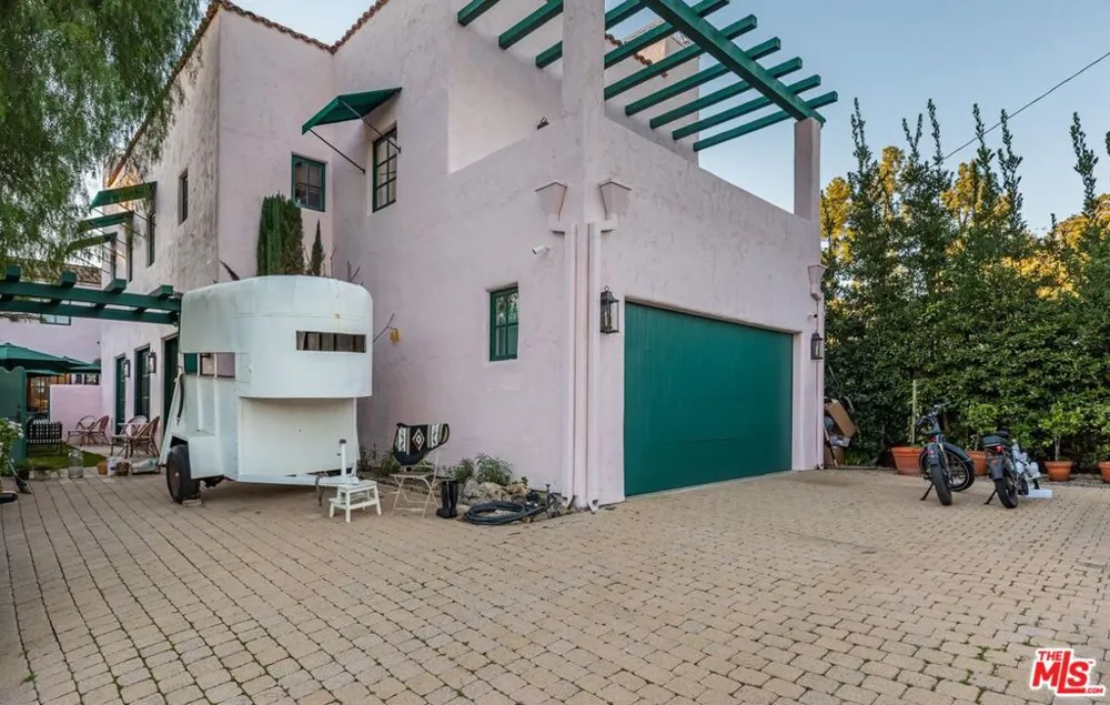 202 Canada Street Ojai, CA 93023