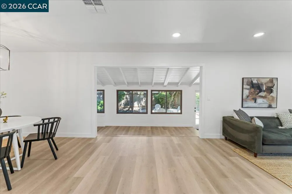 2551 Carlsbad Ave Sacramento, CA 95821