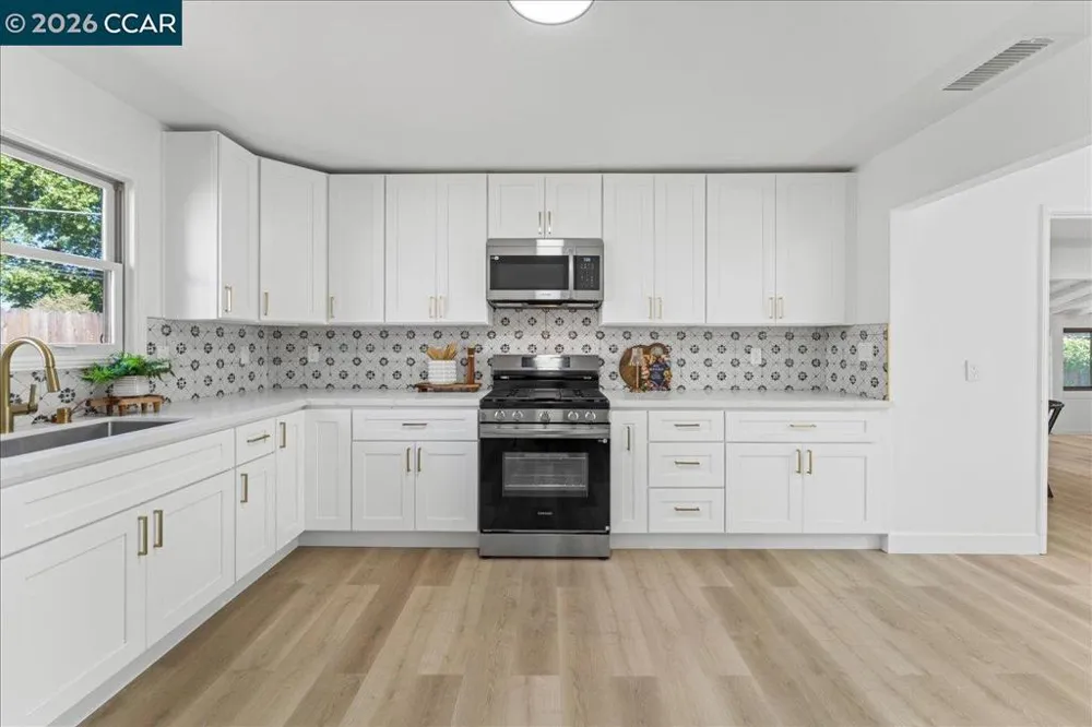 2551 Carlsbad Ave Sacramento, CA 95821