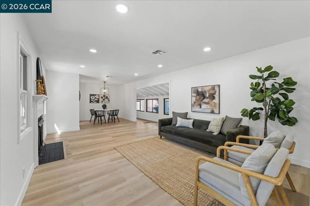 2551 Carlsbad Ave Sacramento, CA 95821