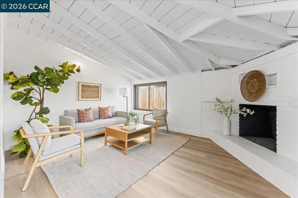 2551 Carlsbad Ave Sacramento, CA 95821