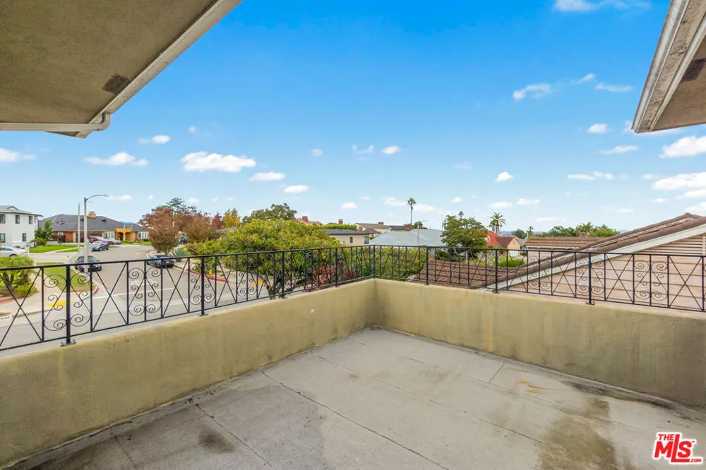 4152 Mount Vernon Drive Los Angeles, CA 90008