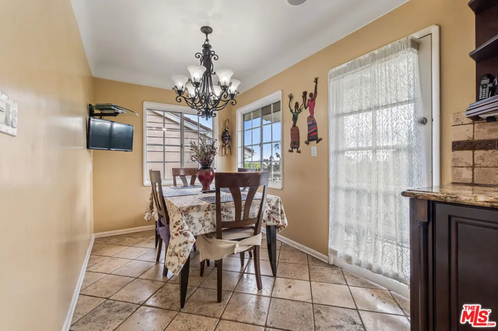 4152 Mount Vernon Drive Los Angeles, CA 90008