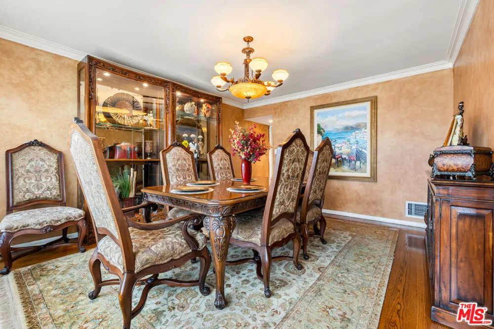 4152 Mount Vernon Drive Los Angeles, CA 90008
