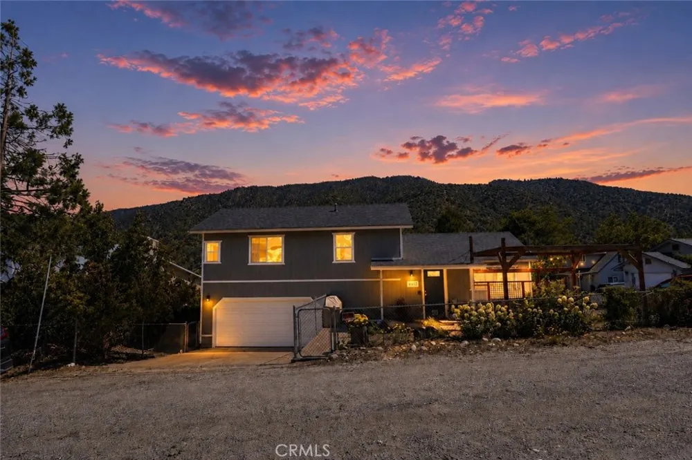 4412 Decator Frazier Park, CA 93225