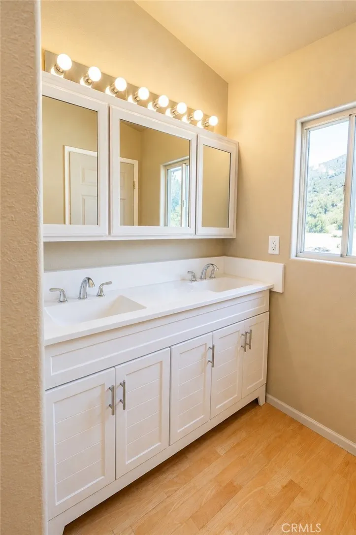 4412 Decator Frazier Park, CA 93225