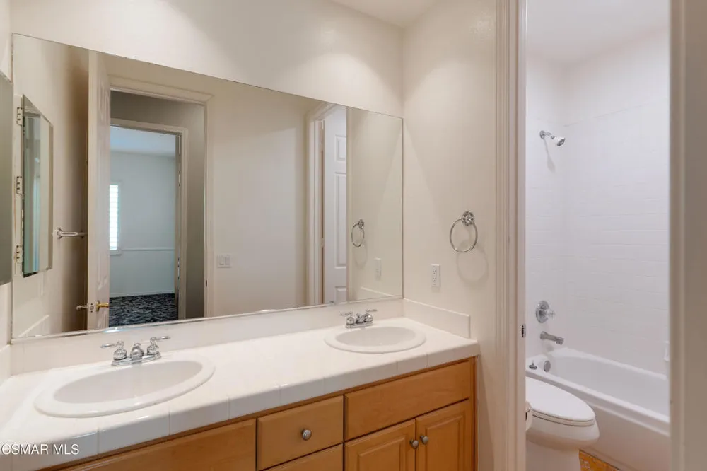 750 Huntsdale Court Newbury Park, CA 91320