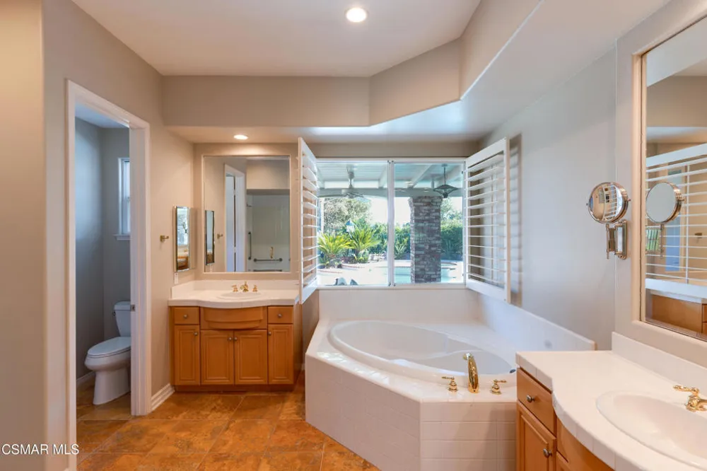 750 Huntsdale Court Newbury Park, CA 91320