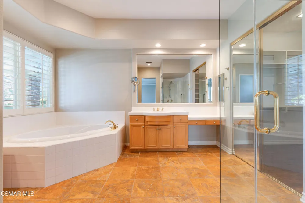 750 Huntsdale Court Newbury Park, CA 91320