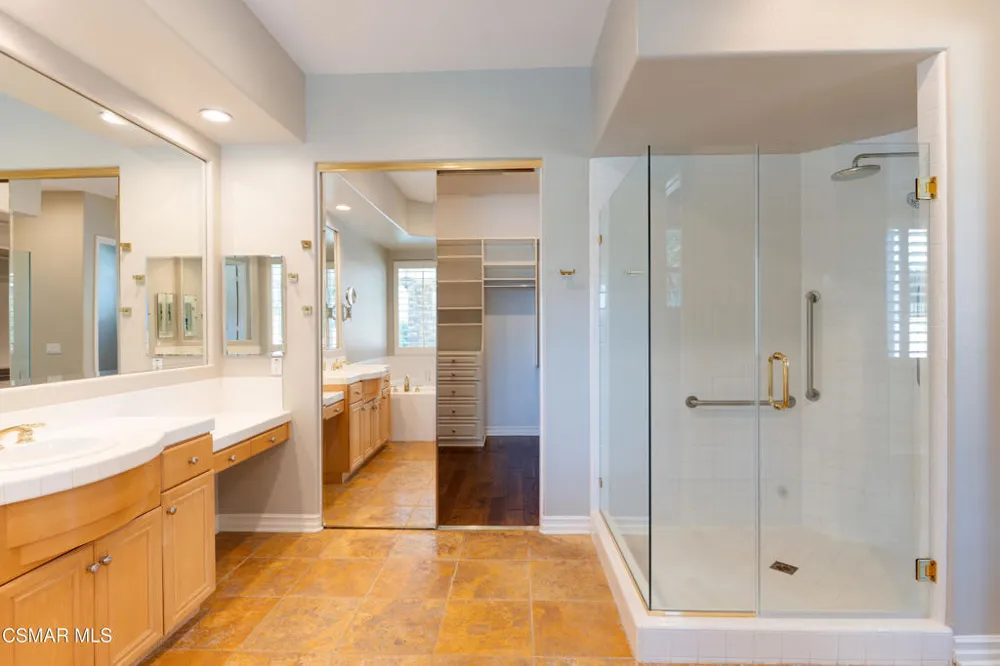 750 Huntsdale Court Newbury Park, CA 91320