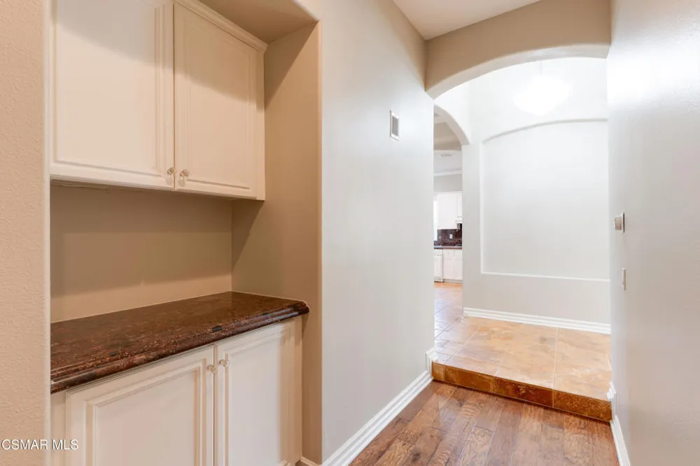 750 Huntsdale Court Newbury Park, CA 91320