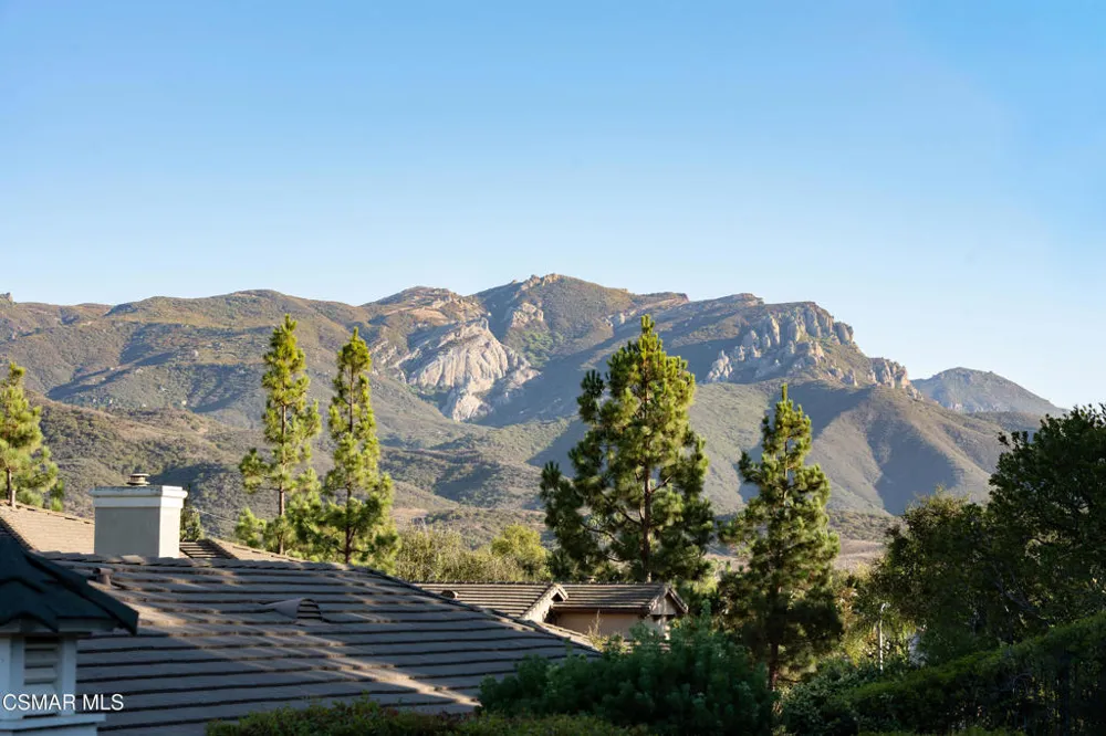 750 Huntsdale Court Newbury Park, CA 91320
