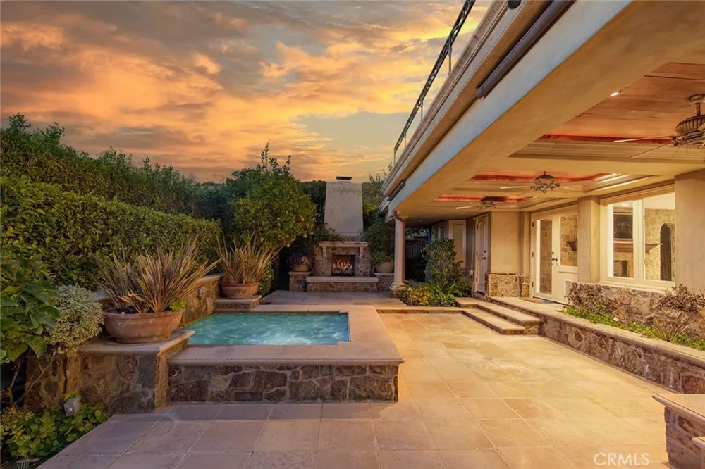 517 Emerald Bay Laguna Beach, CA 92651