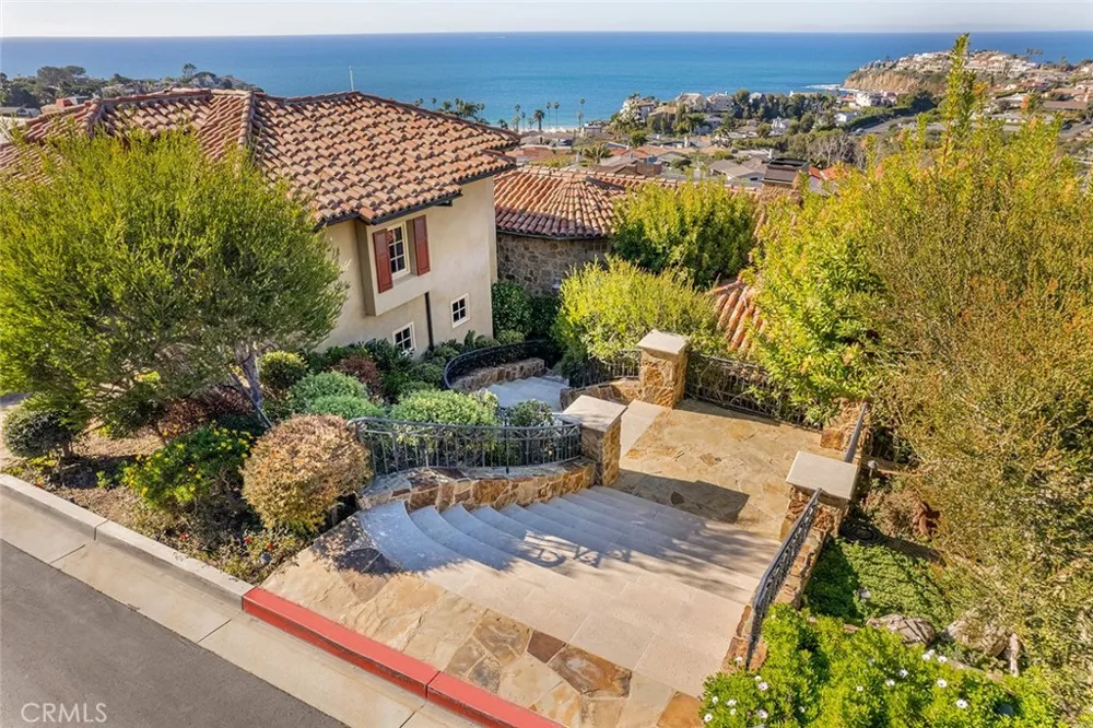 517 Emerald Bay Laguna Beach, CA 92651