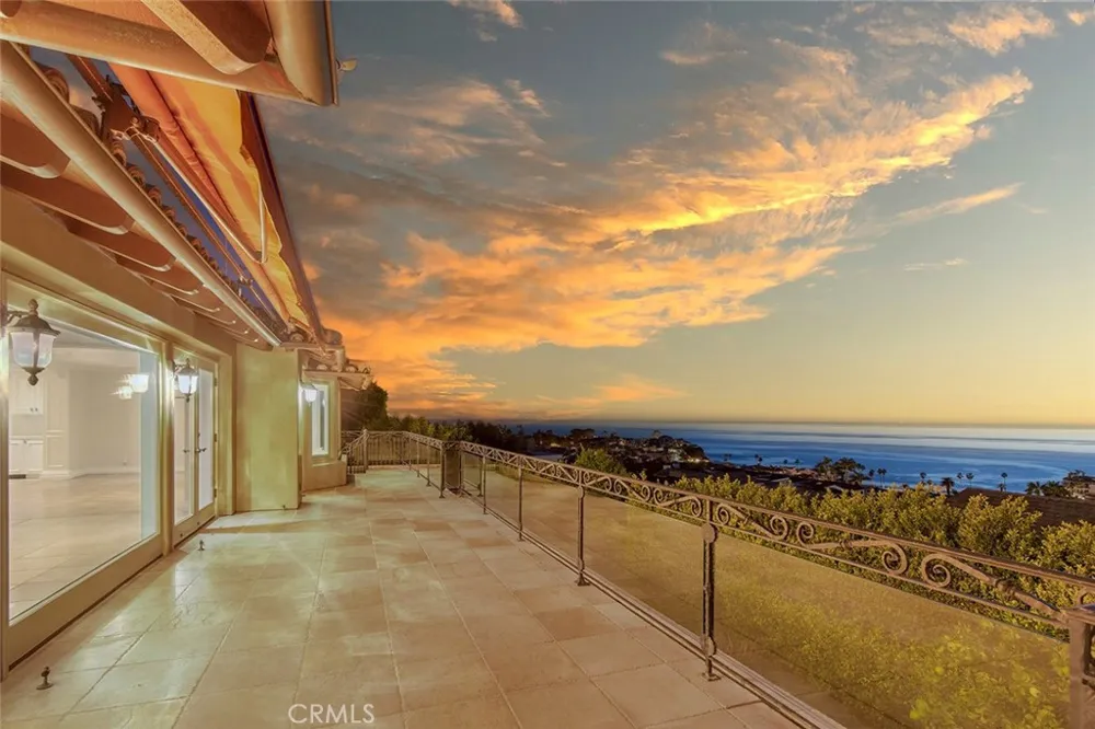 517 Emerald Bay Laguna Beach, CA 92651