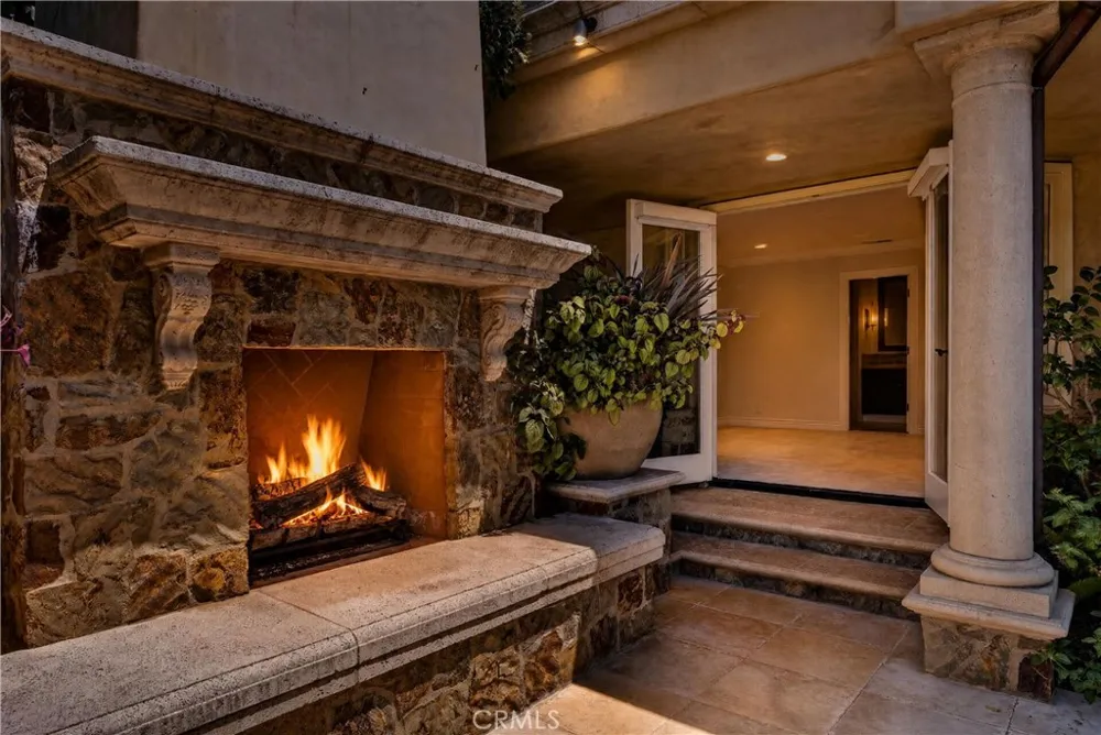 517 Emerald Bay Laguna Beach, CA 92651