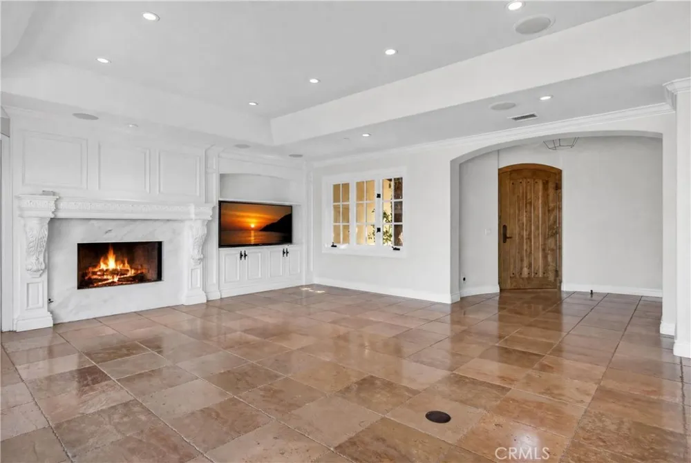 517 Emerald Bay Laguna Beach, CA 92651